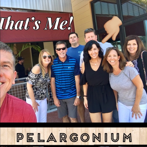 Meet your Posher, Christie - Picture 1 of 7